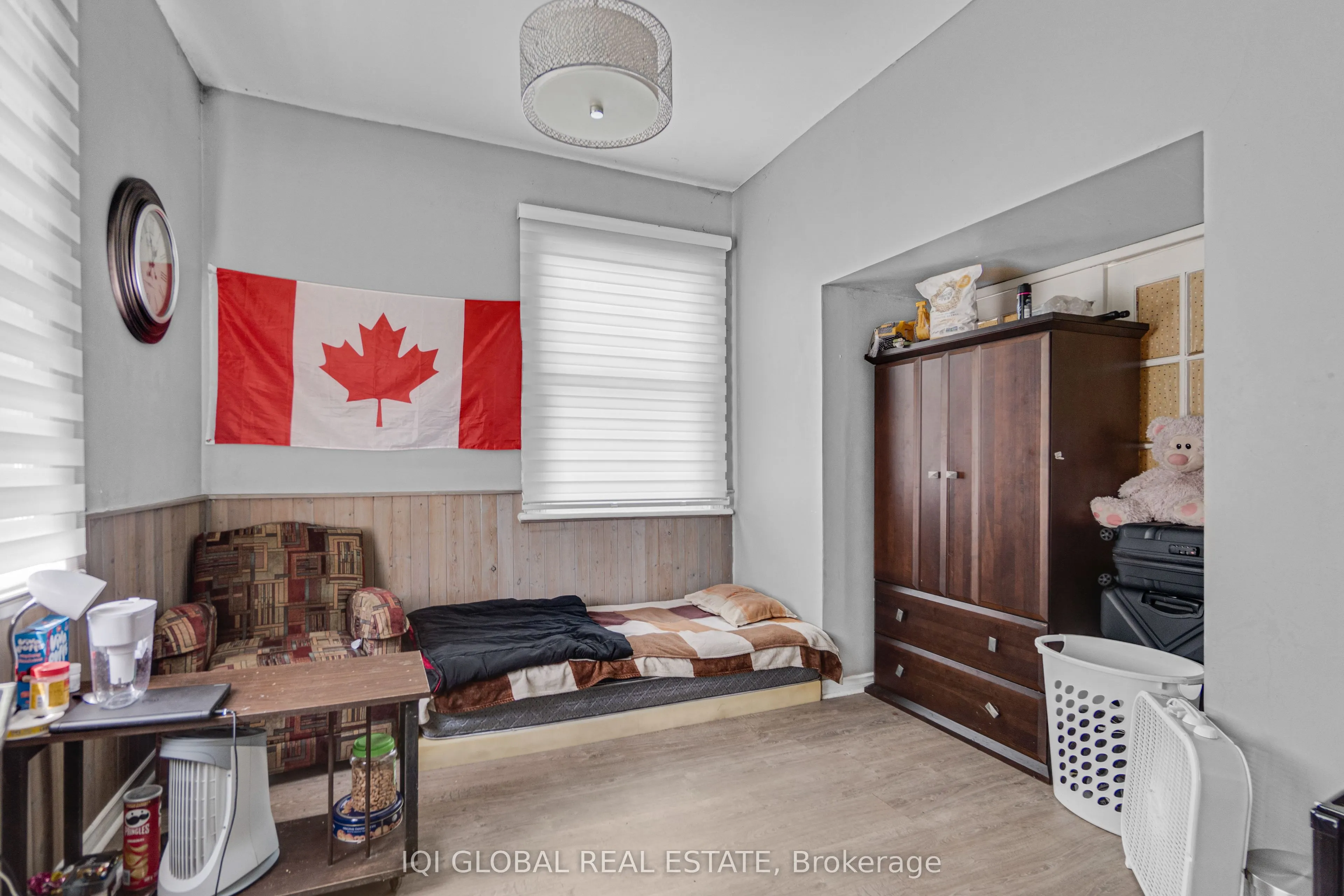 242 Queenston Road