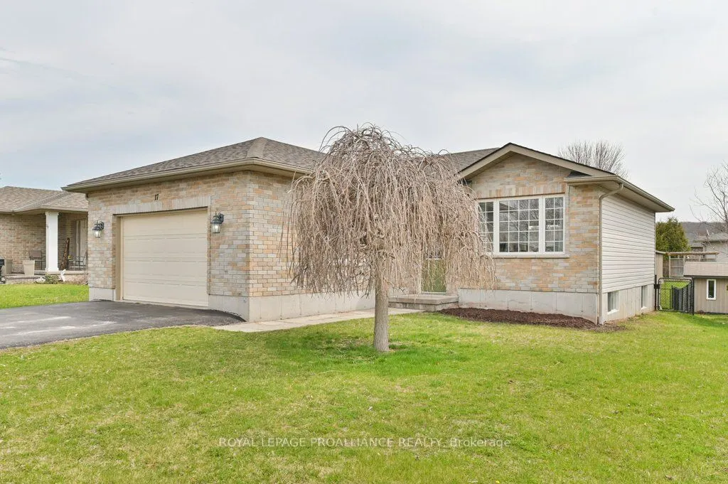17 Stonegate Crescent