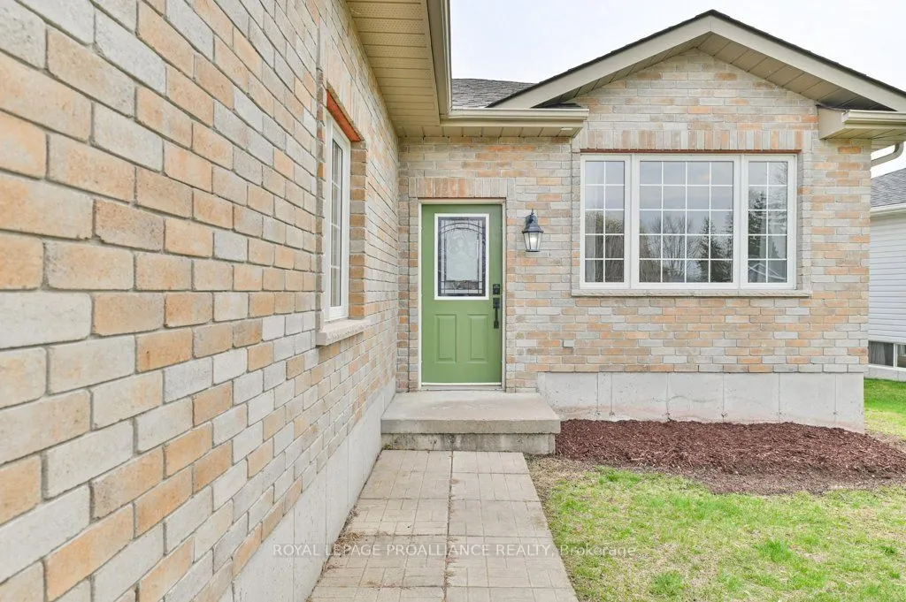 17 Stonegate Crescent