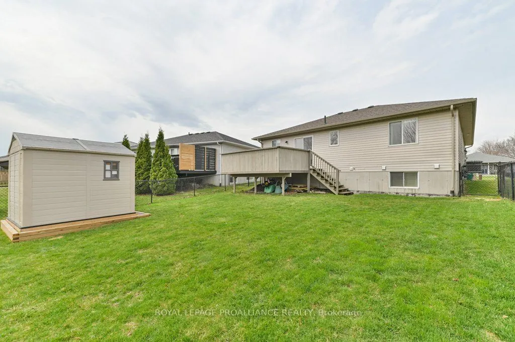 17 Stonegate Crescent