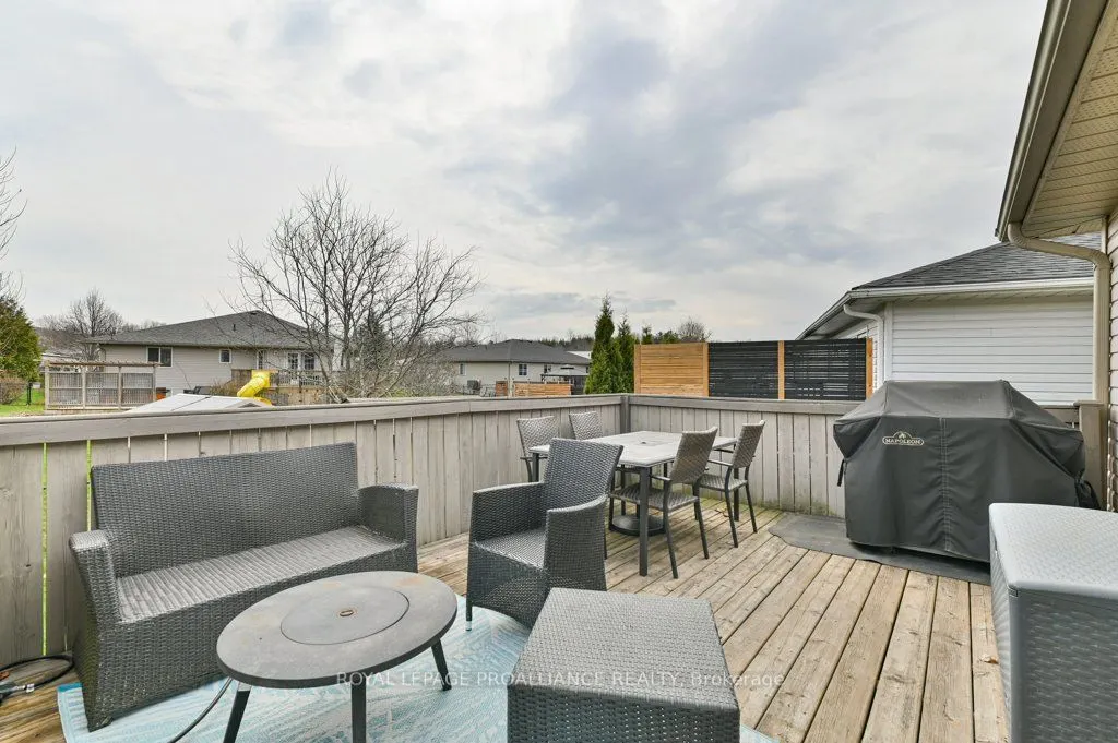 17 Stonegate Crescent