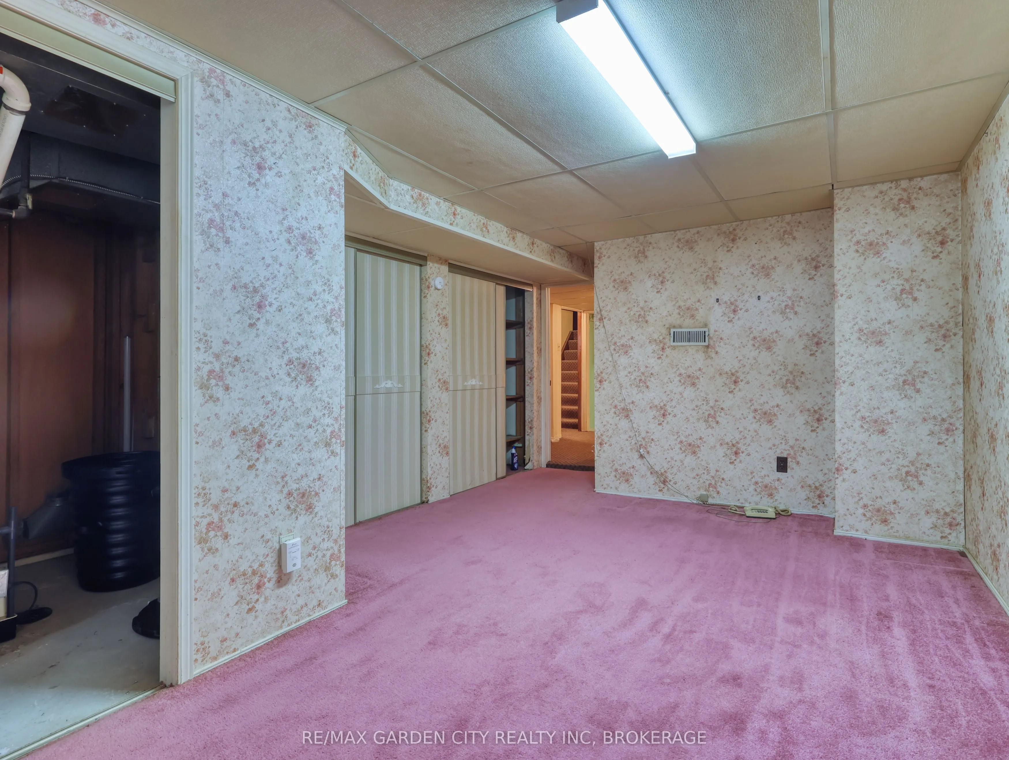 575 Vine Street
