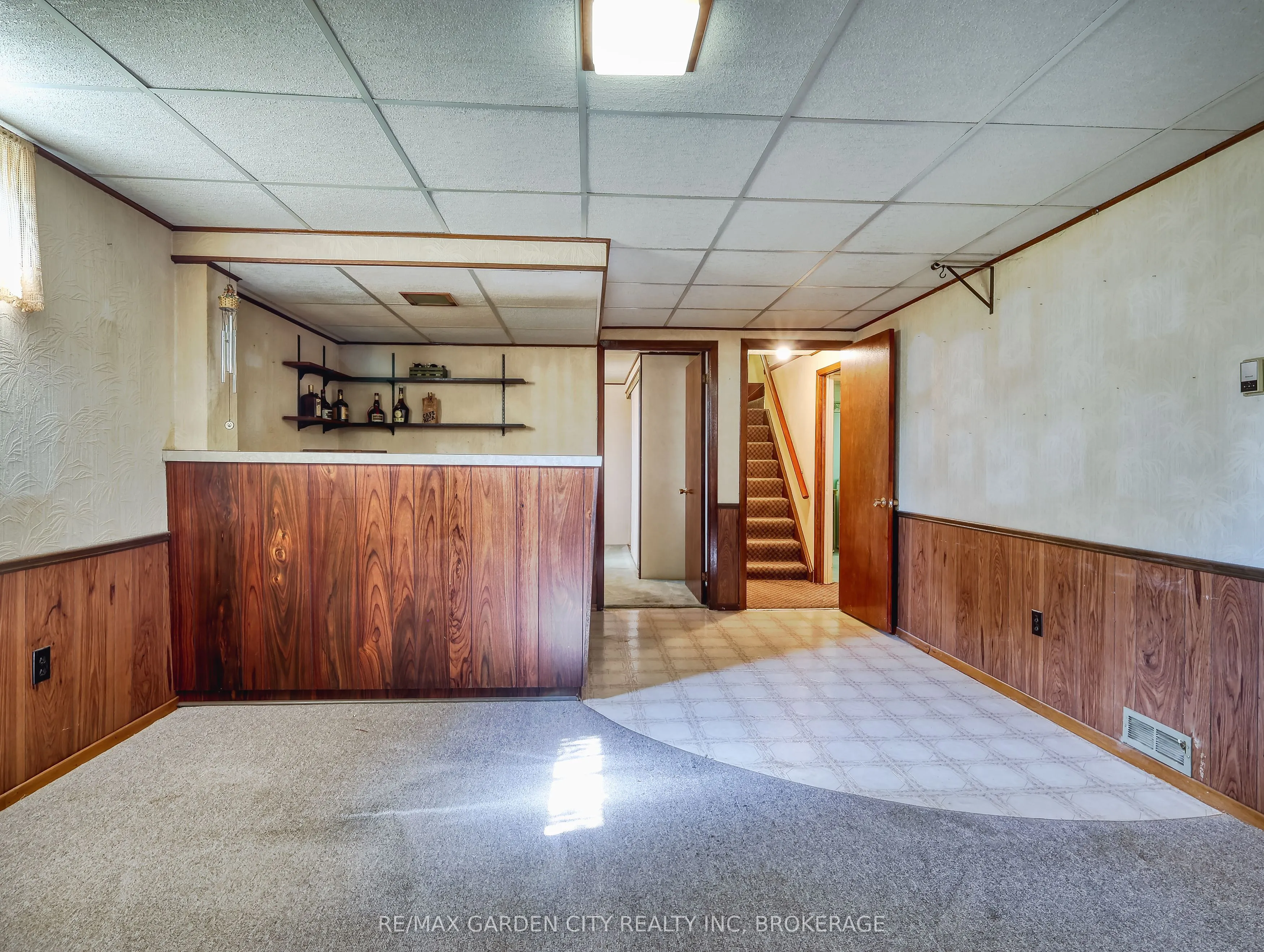 575 Vine Street