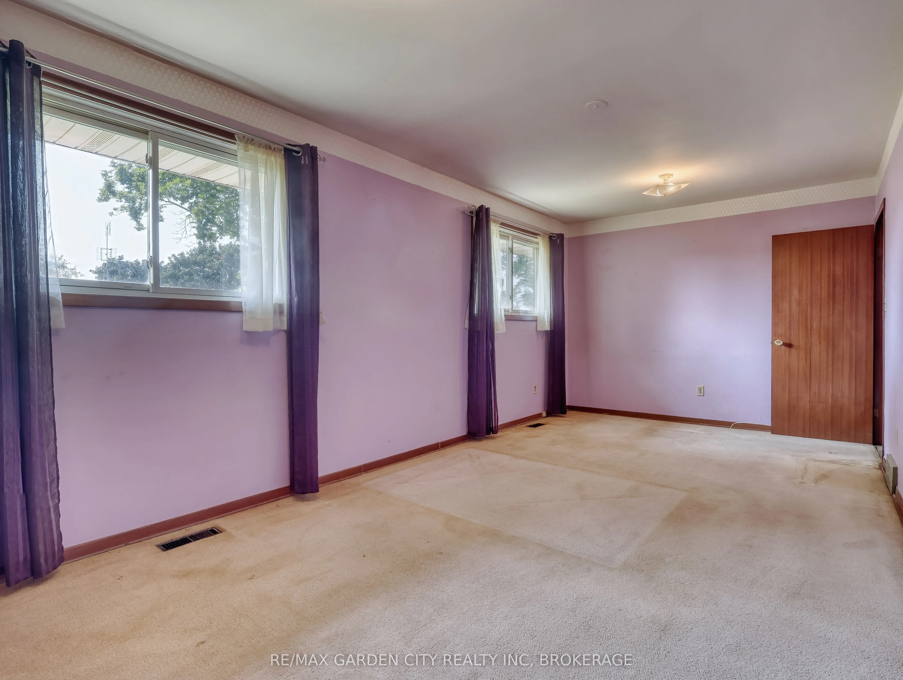575 Vine Street