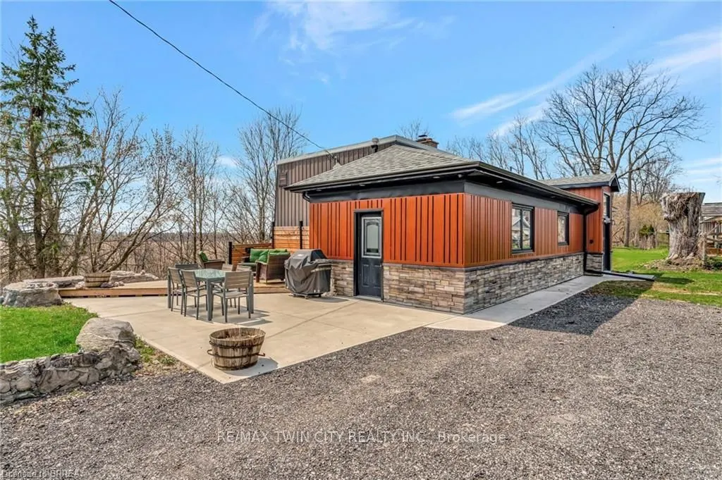 1 Old Onondaga Road W