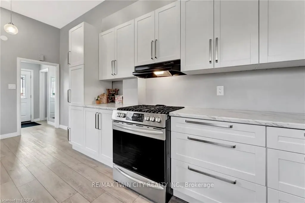 1 Old Onondaga Road W