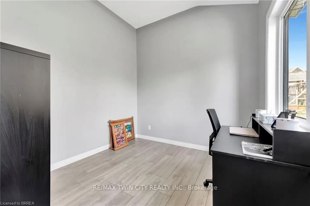 1 Old Onondaga Road W