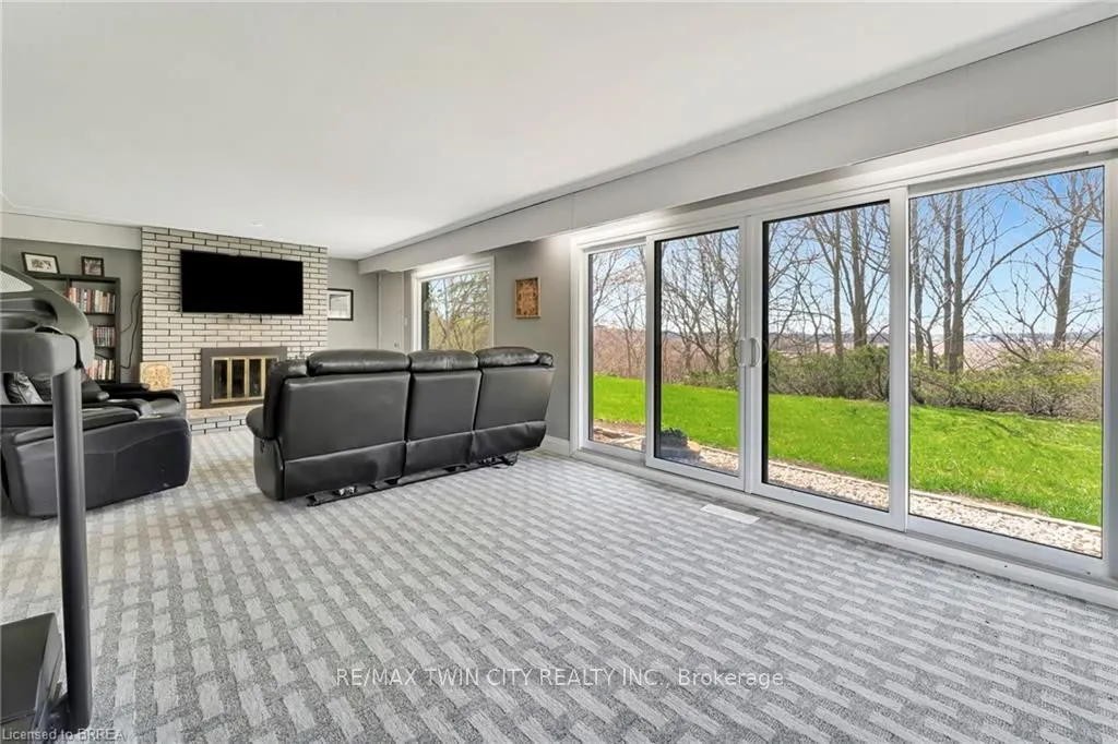 1 Old Onondaga Road W