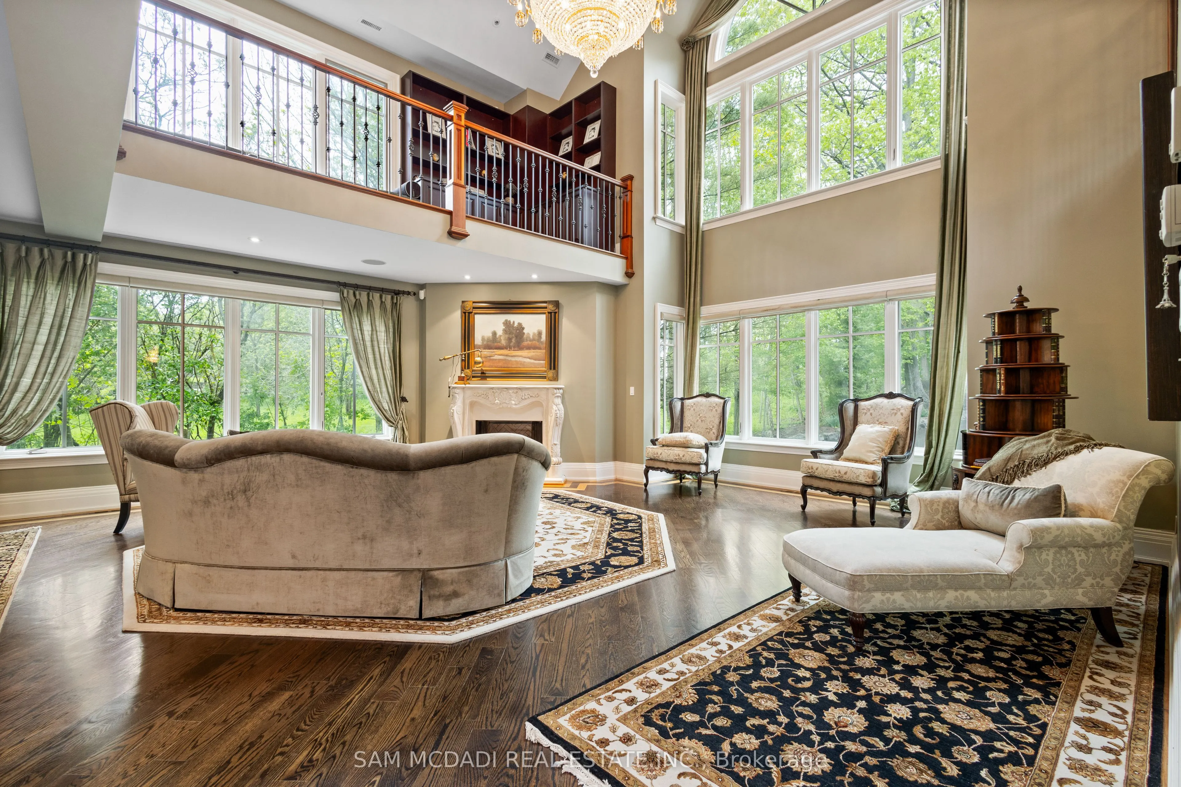 839 Lakeshore Road