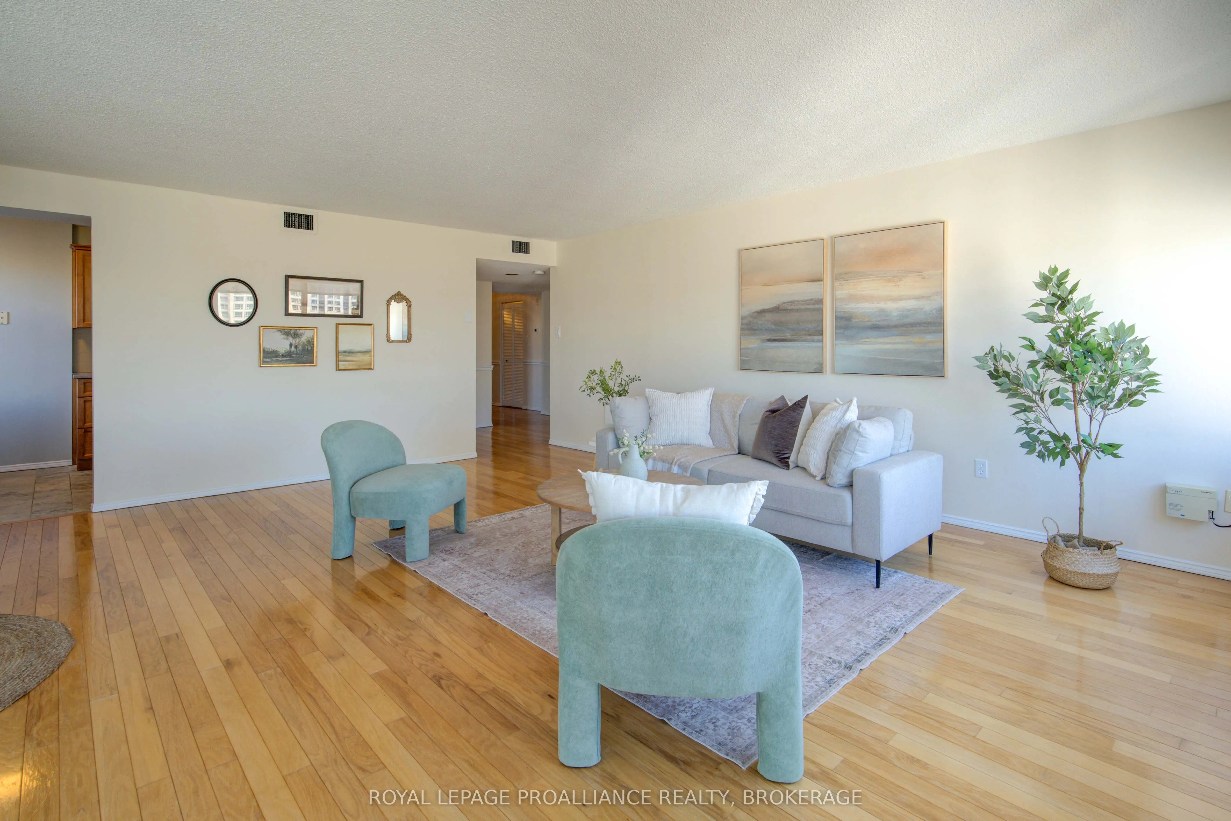 185 Ontario Street, #602