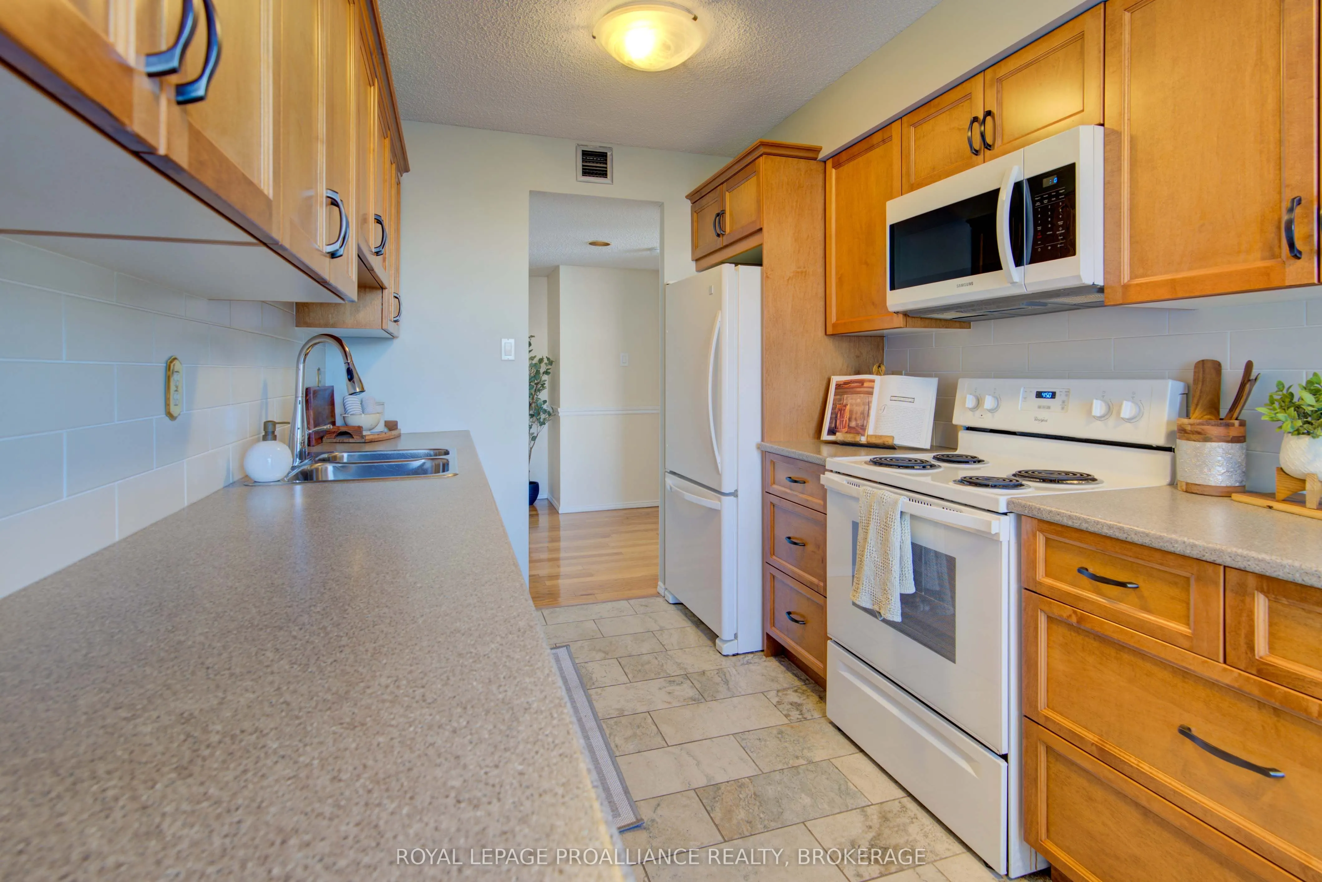 185 Ontario Street, #602