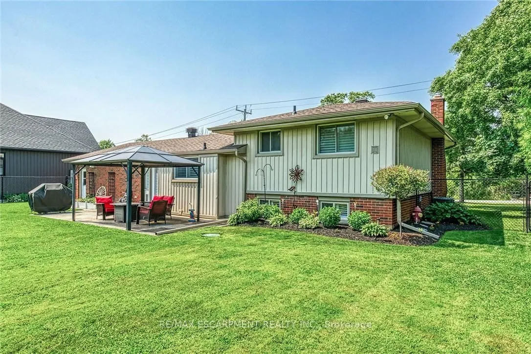 33 Echo Street E