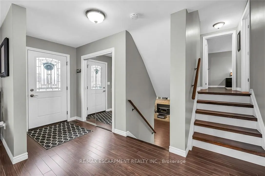 33 Echo Street E