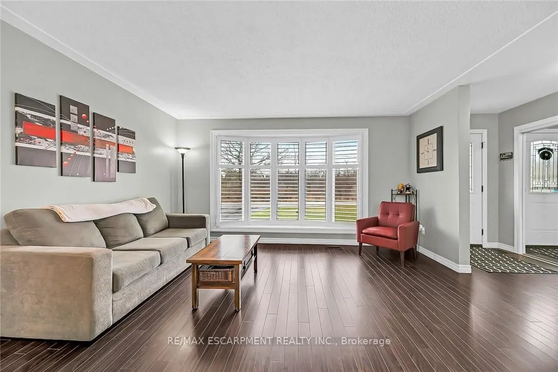 33 Echo Street E