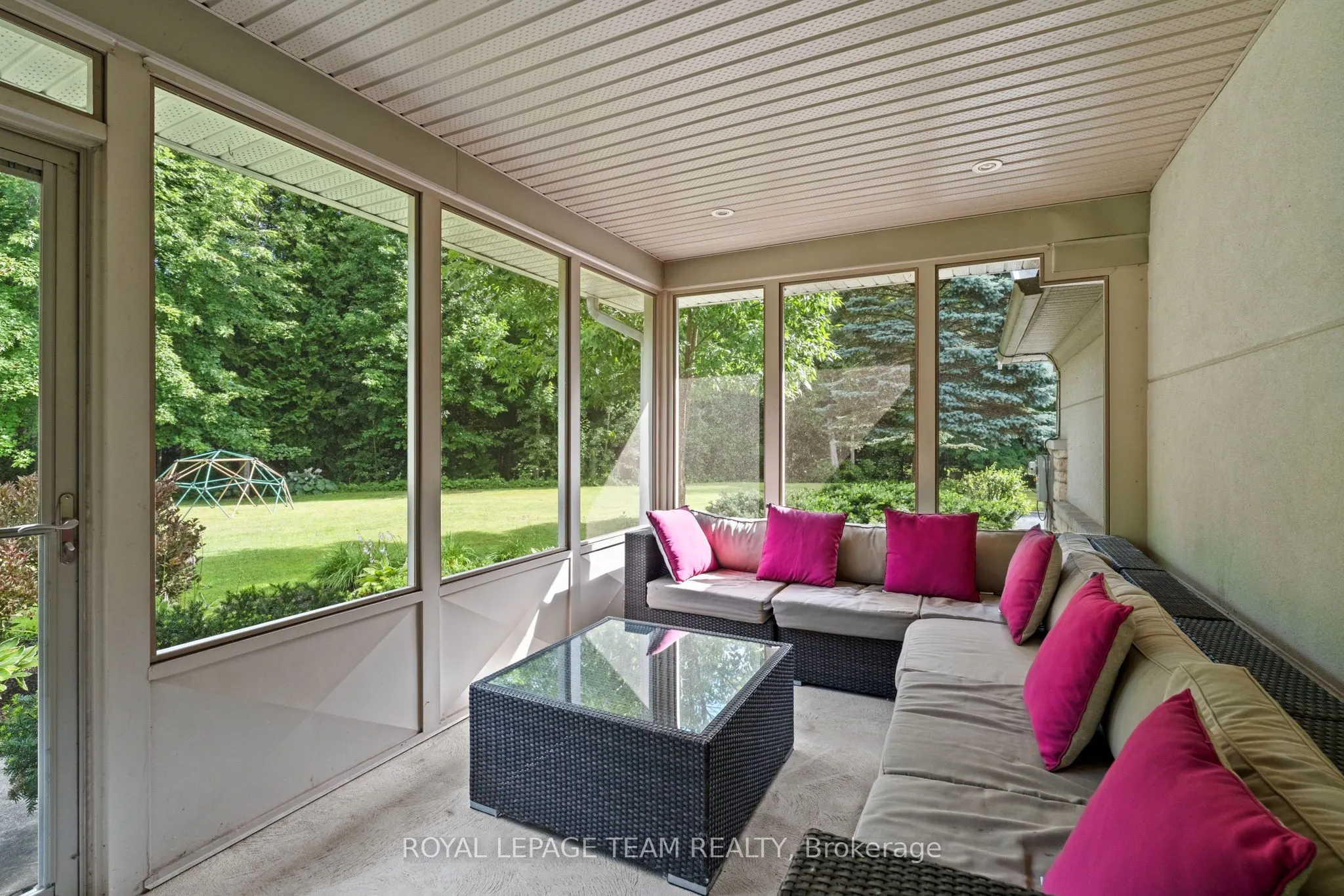 5811 Longhearth Way