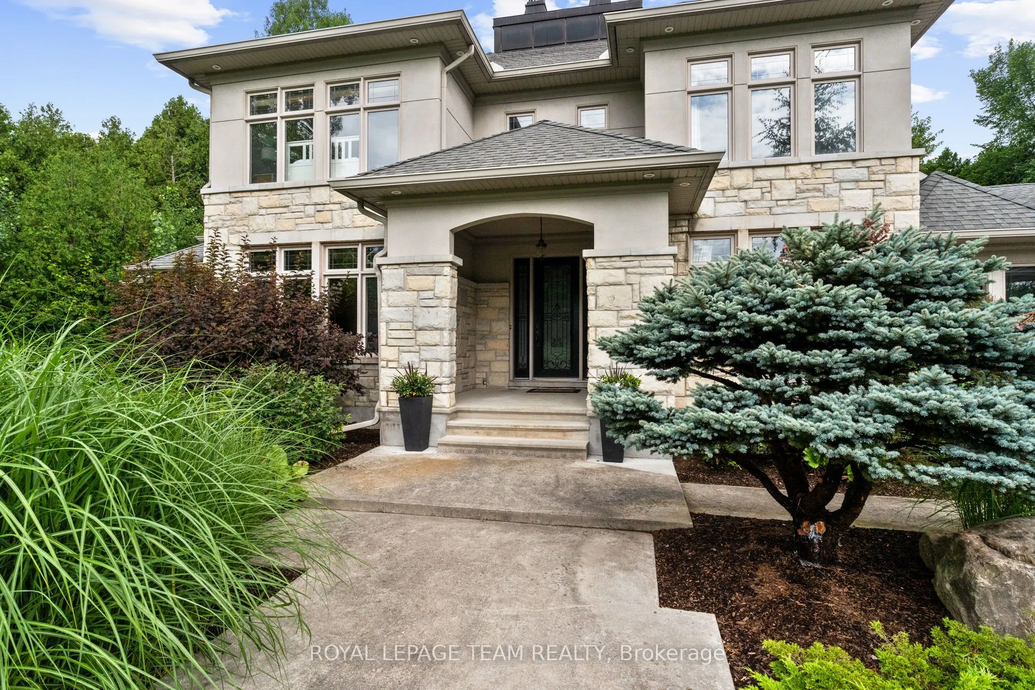 5811 Longhearth Way