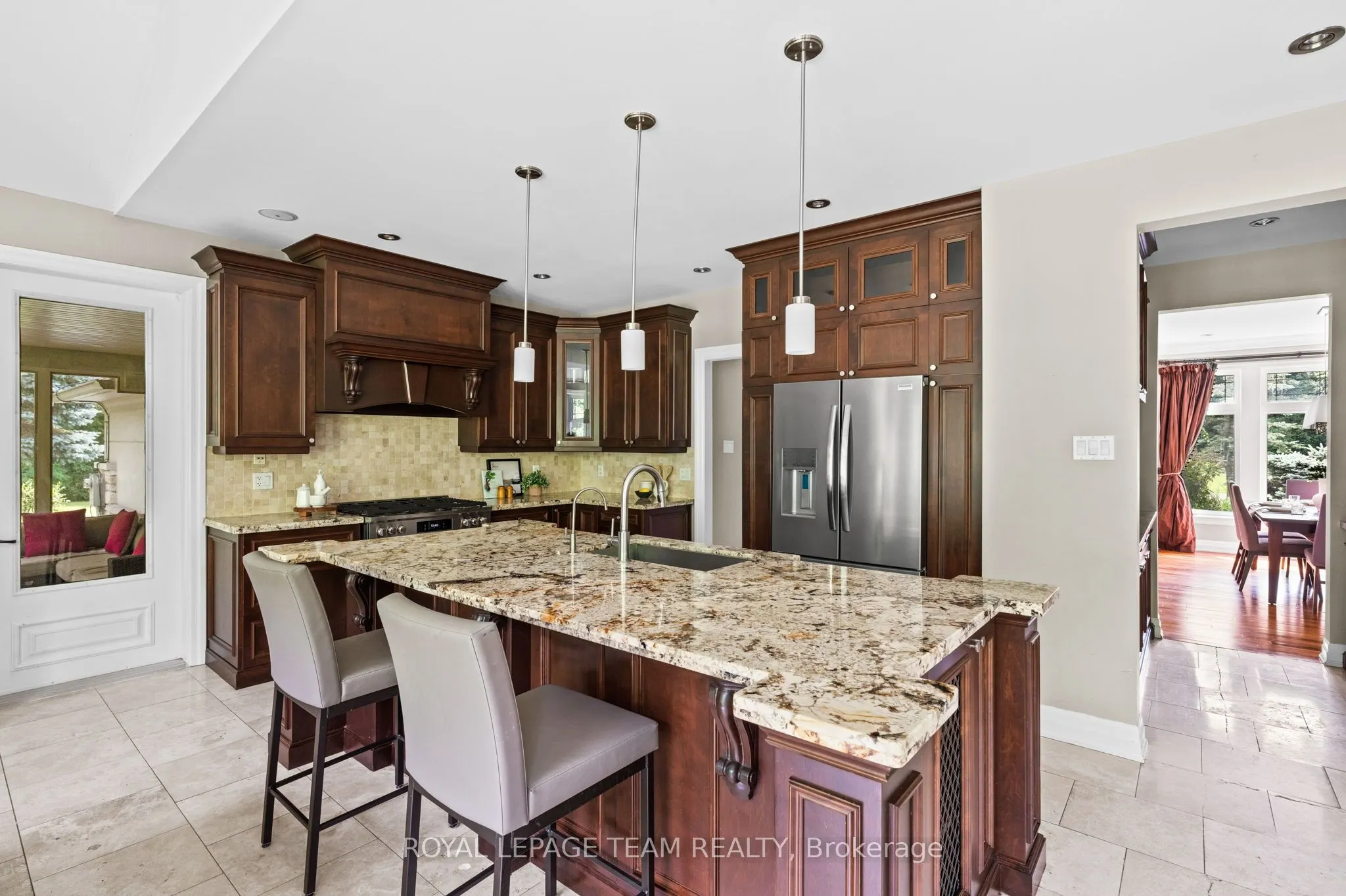 5811 Longhearth Way