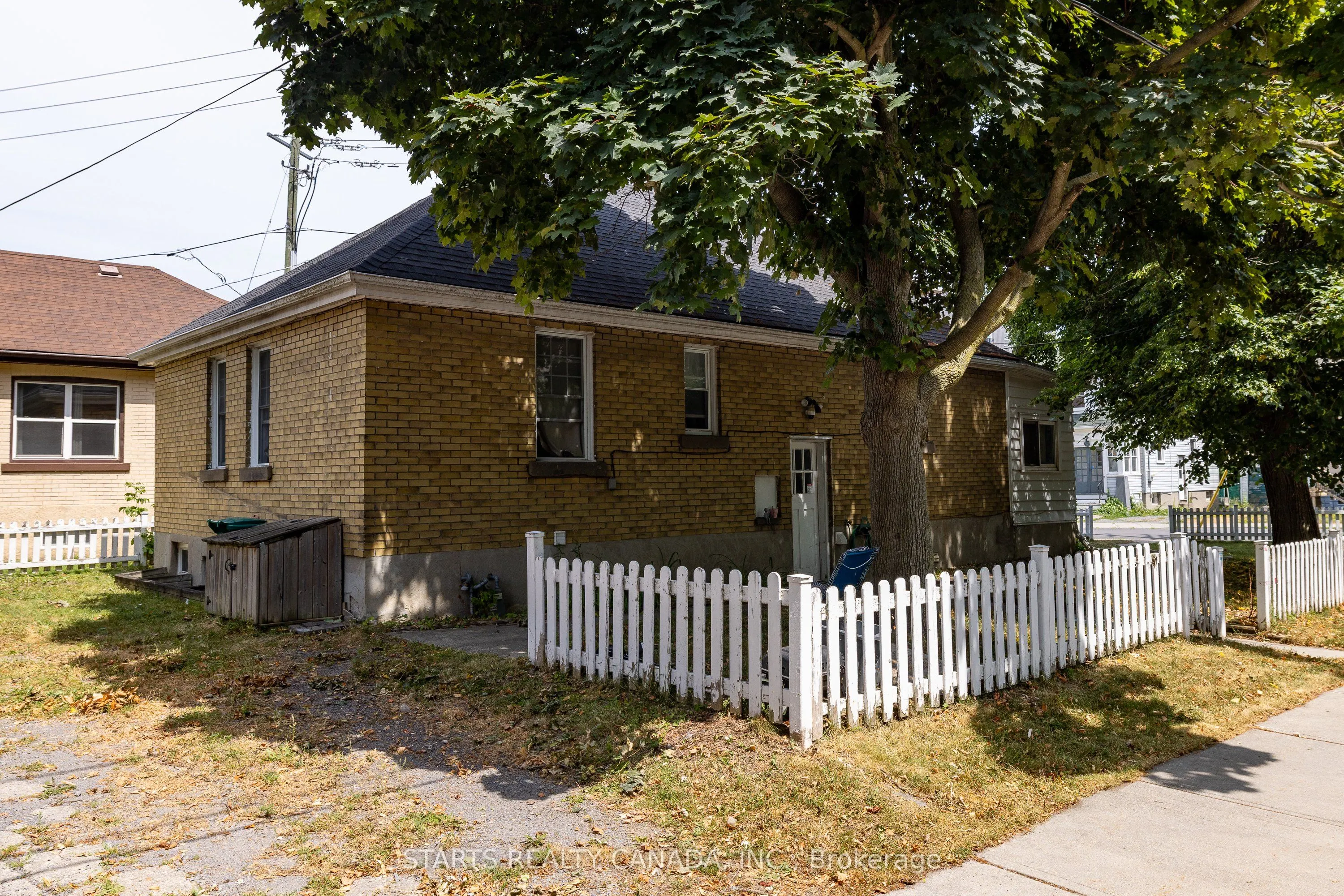420 Macdonnell Street