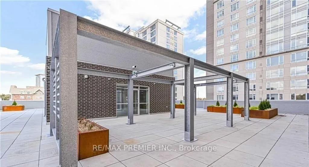 318 Spruce Street, #1310
