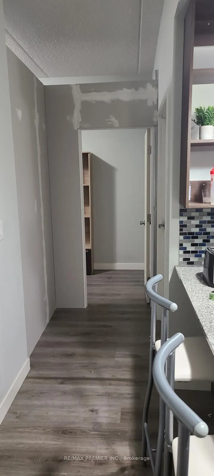 318 Spruce Street, #1310