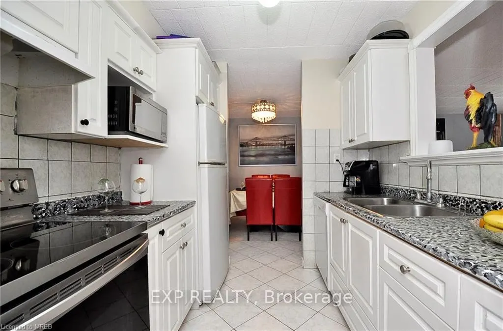 71 Vanier Drive, #205