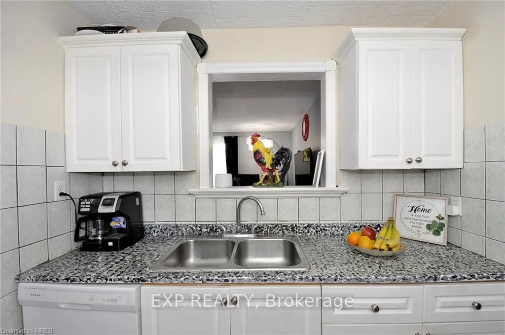 71 Vanier Drive, #205
