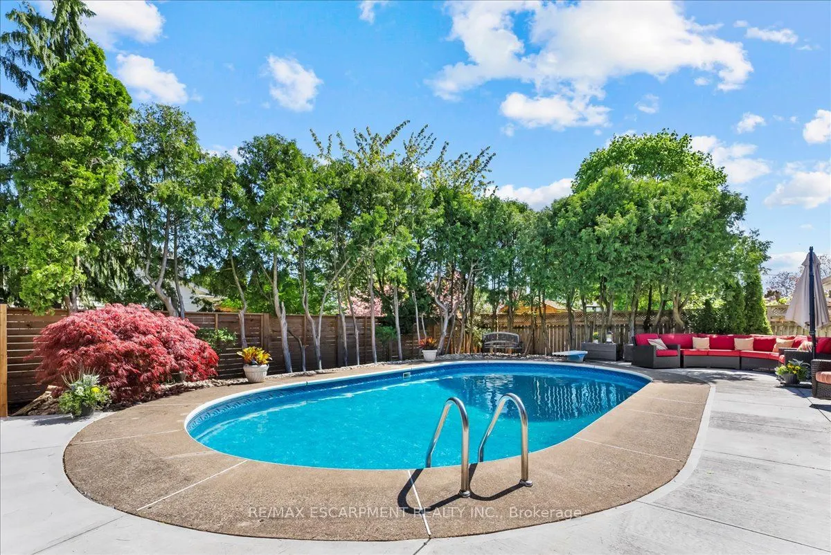 83 Dorchester Drive