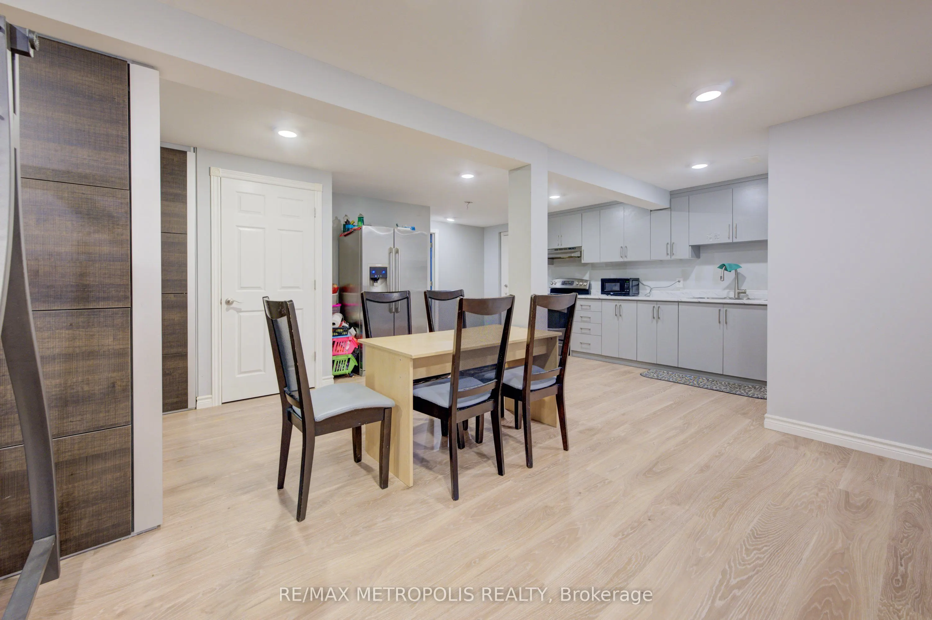 145 Cowan Boulevard