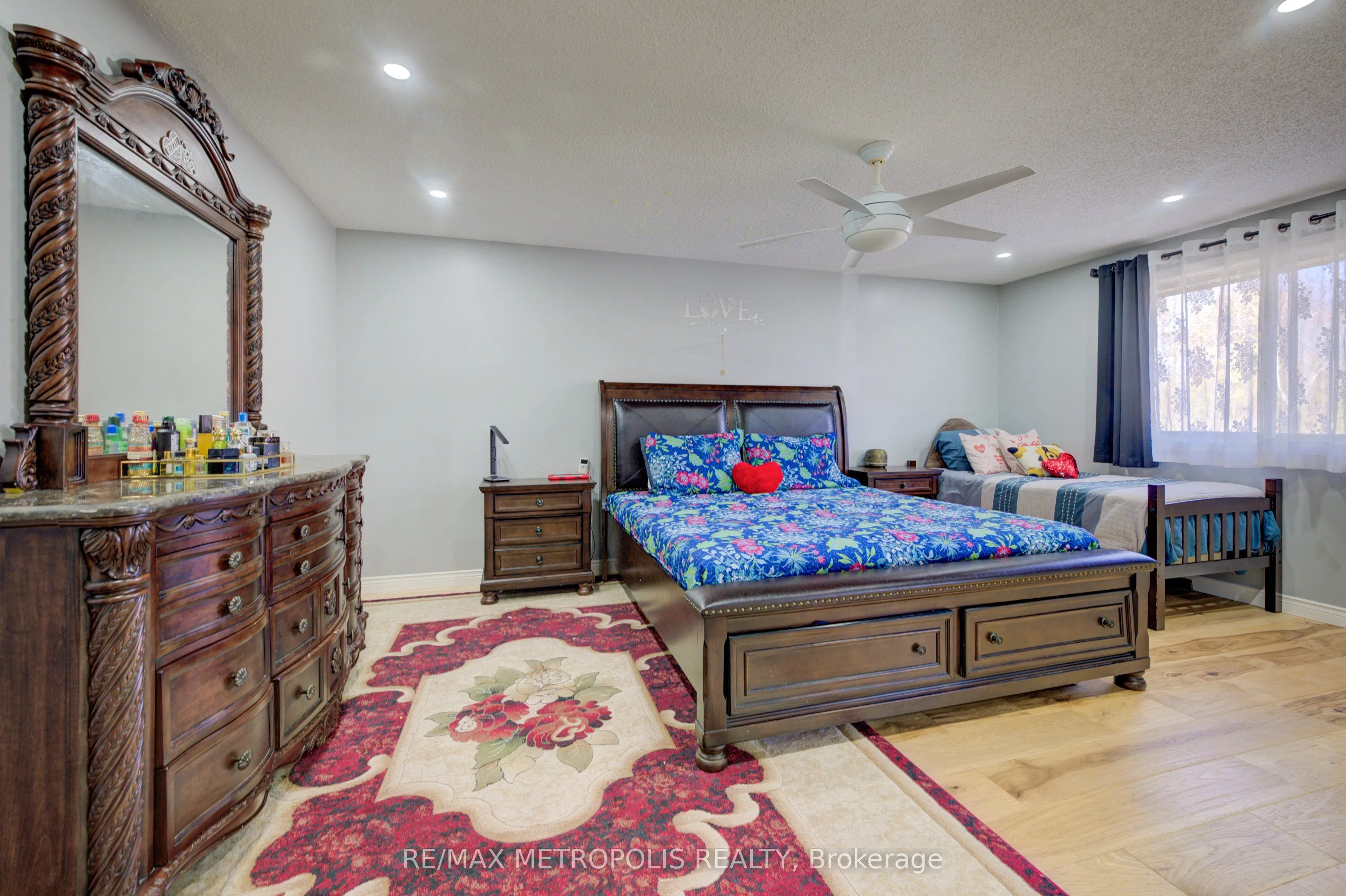 145 Cowan Boulevard