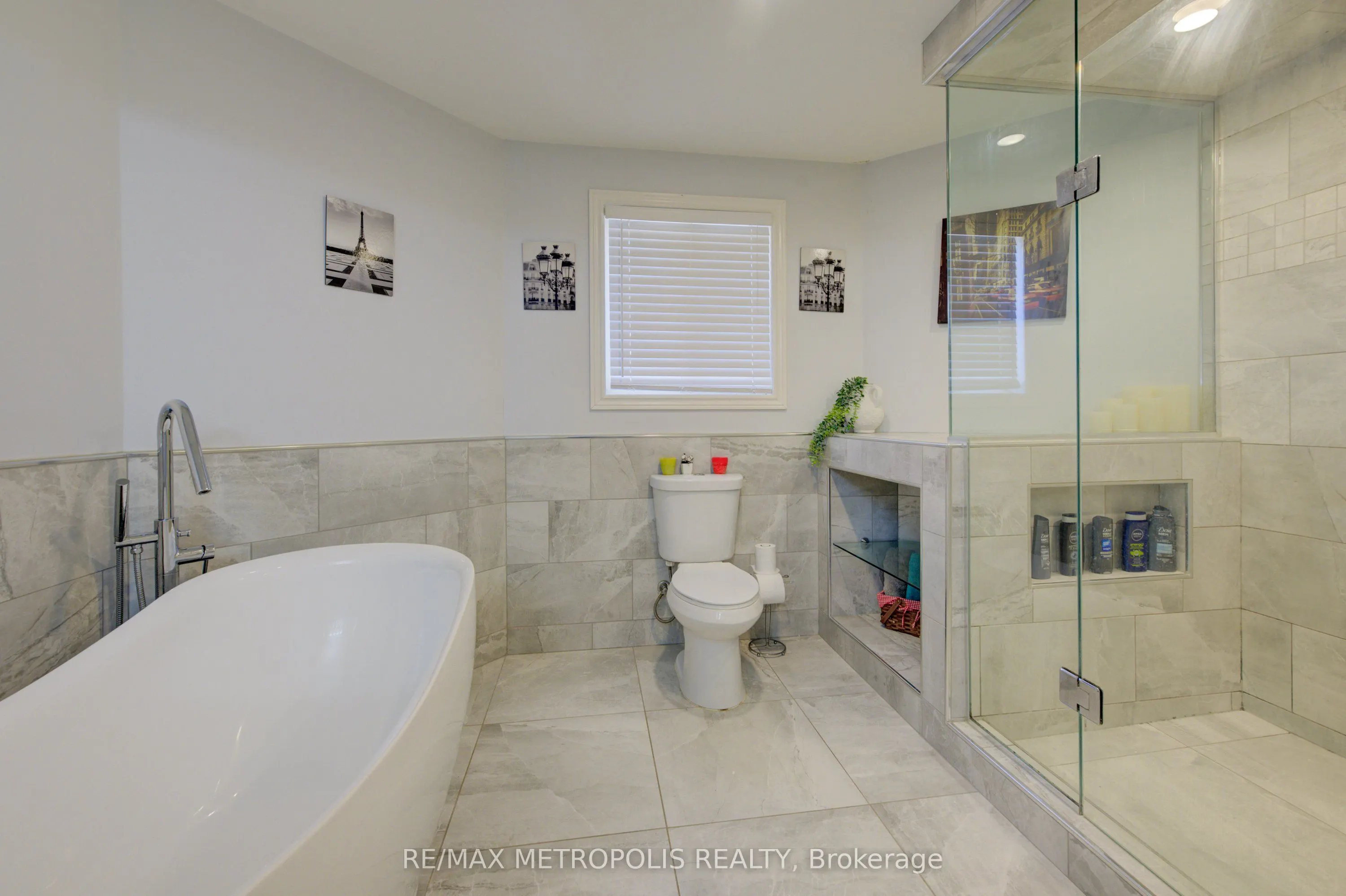 145 Cowan Boulevard