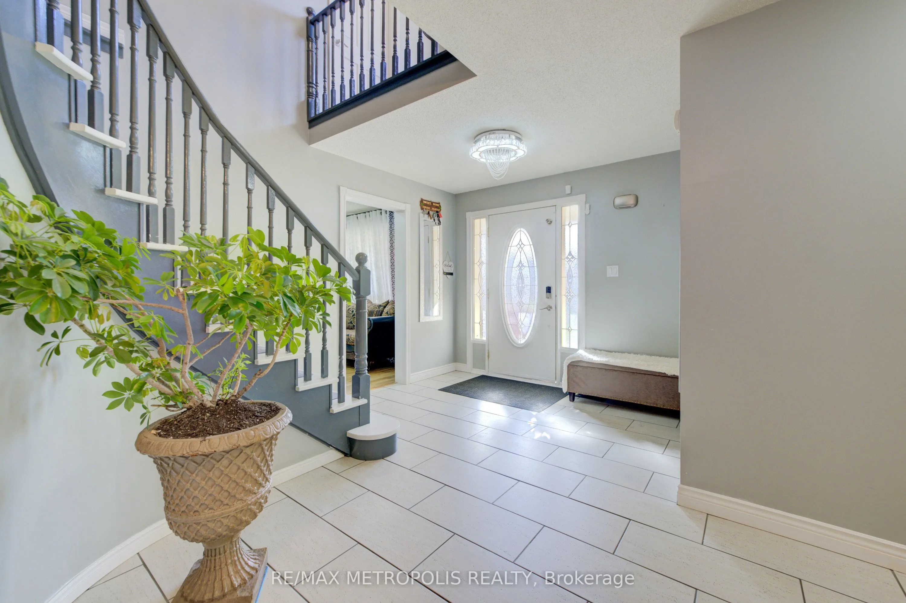 145 Cowan Boulevard