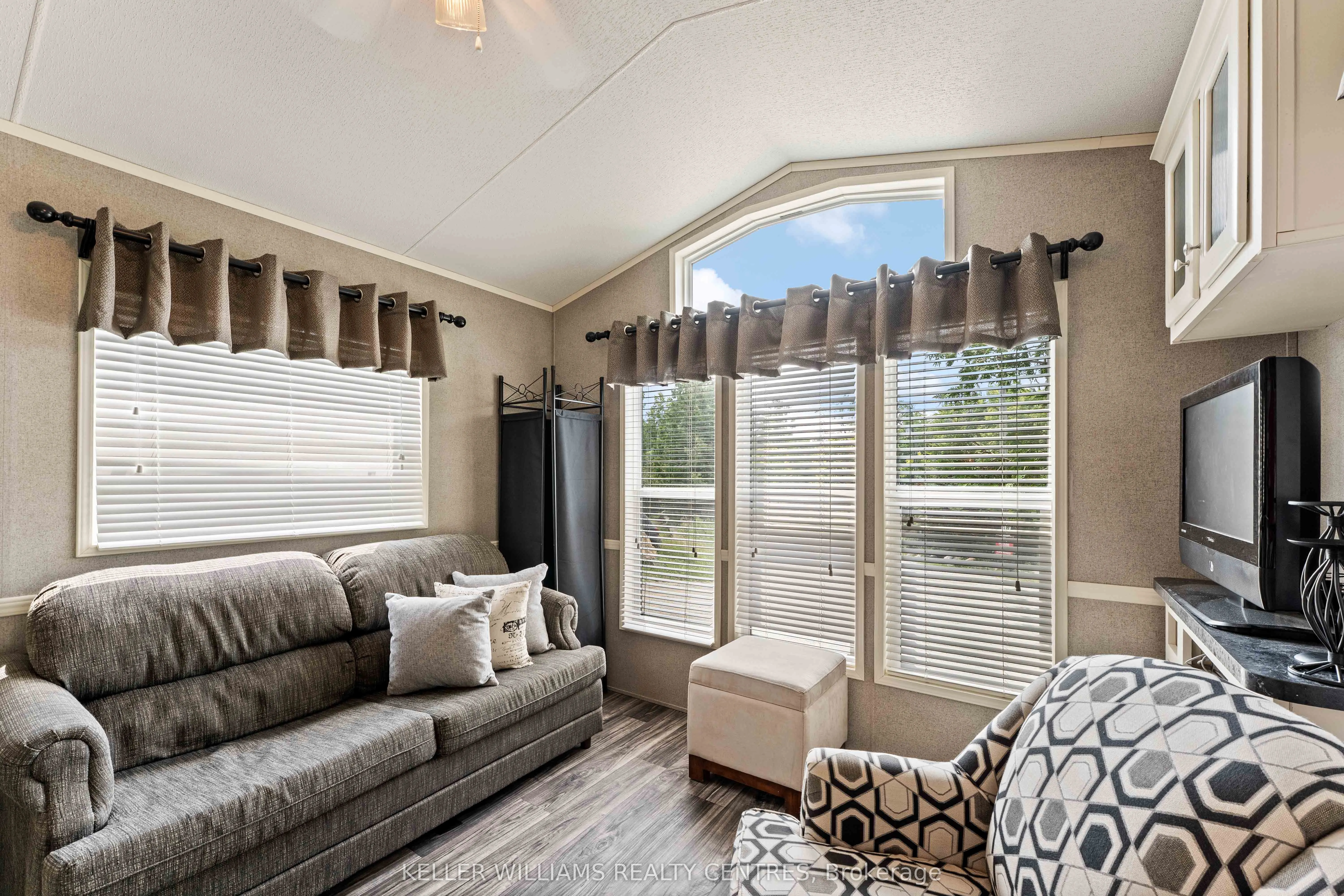 202 Hidden Glen Road, ##37
