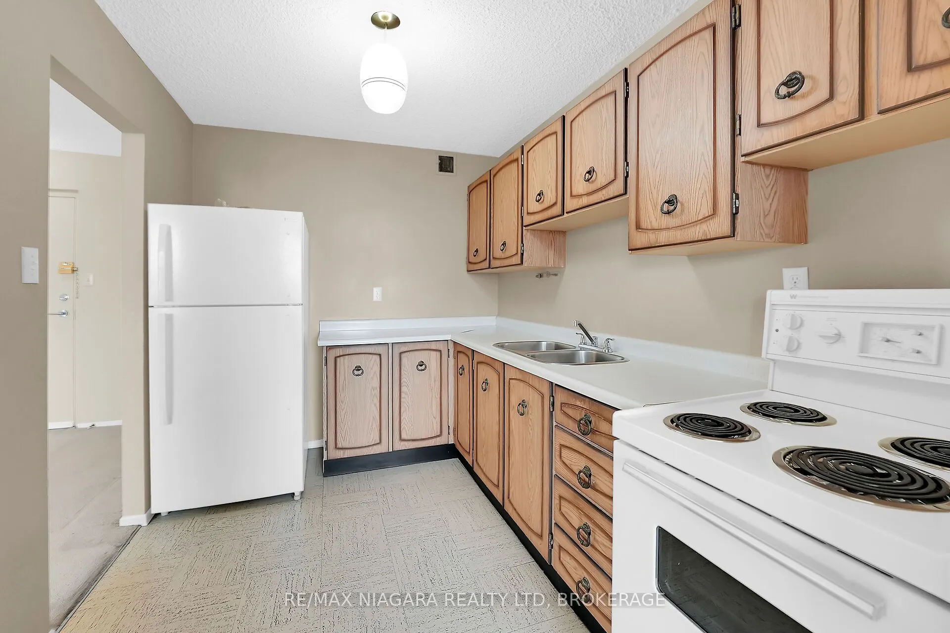 365 Geneva Street, #1003