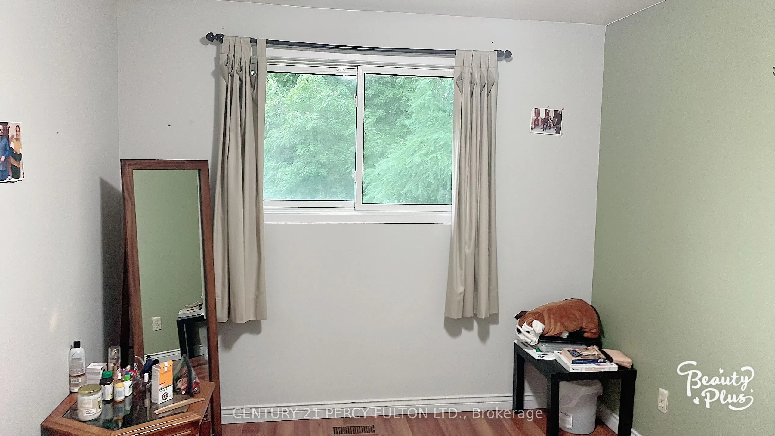 2 Trelawn Parkway E