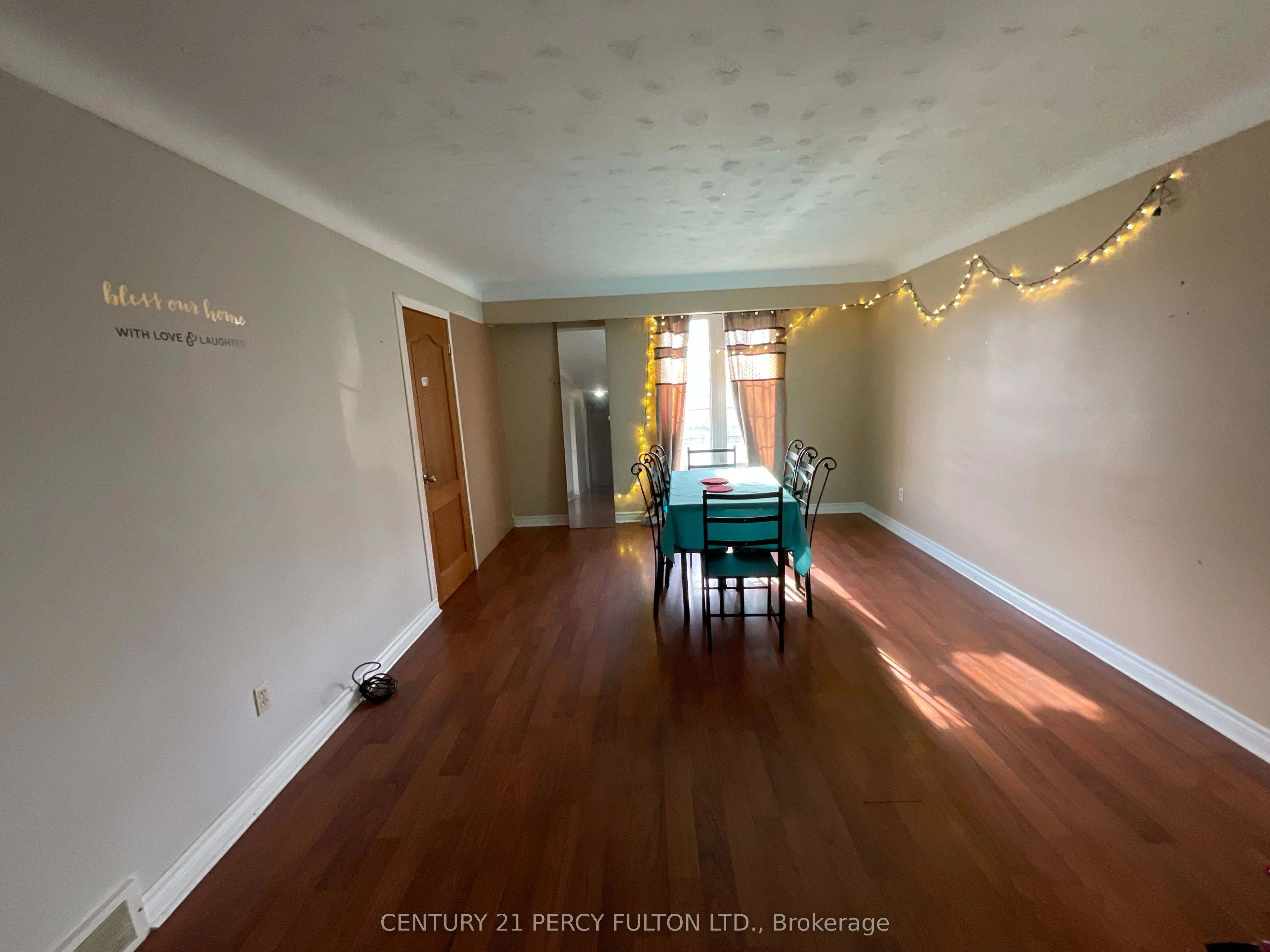 2 Trelawn Parkway E