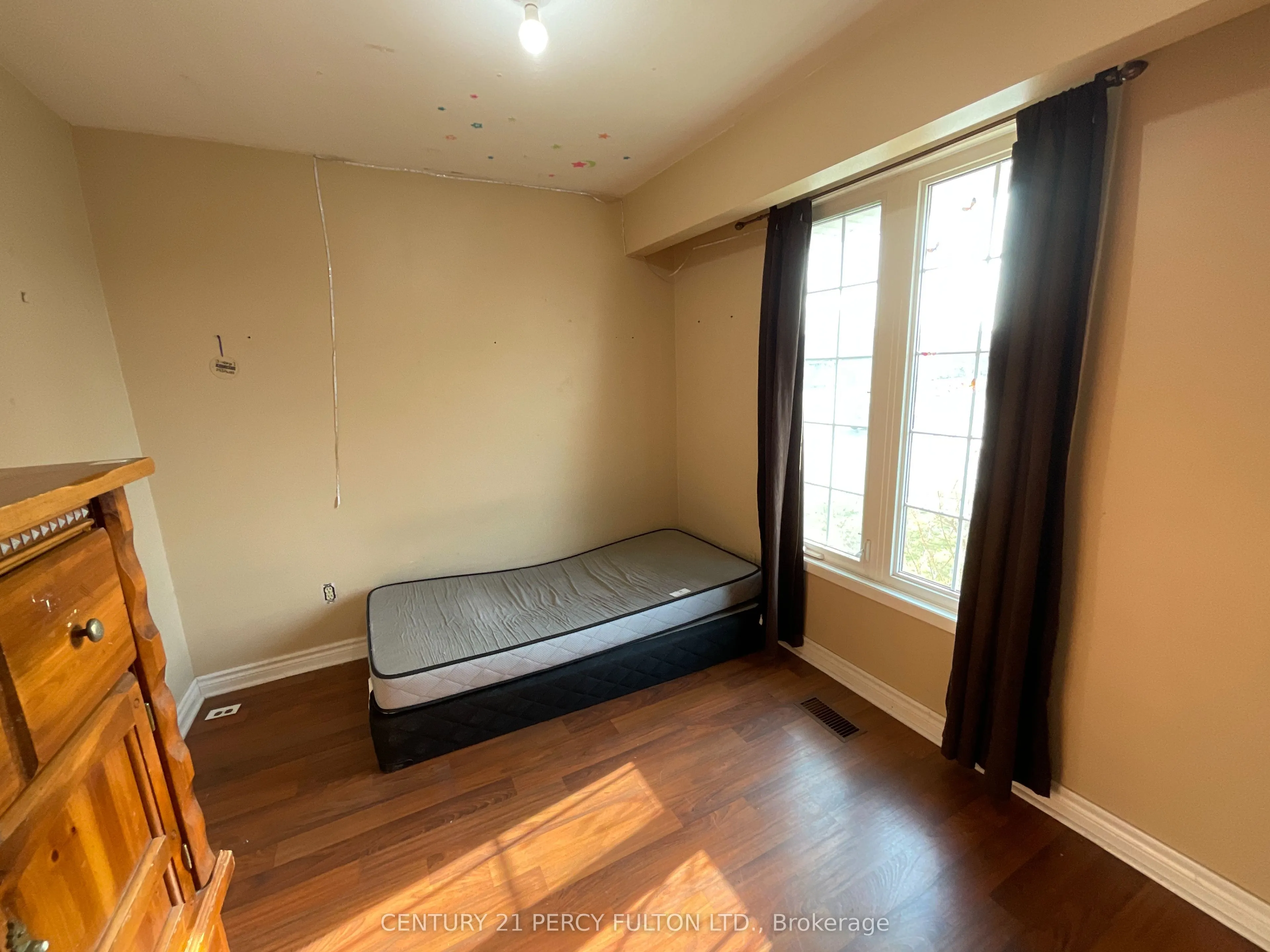 2 Trelawn Parkway E