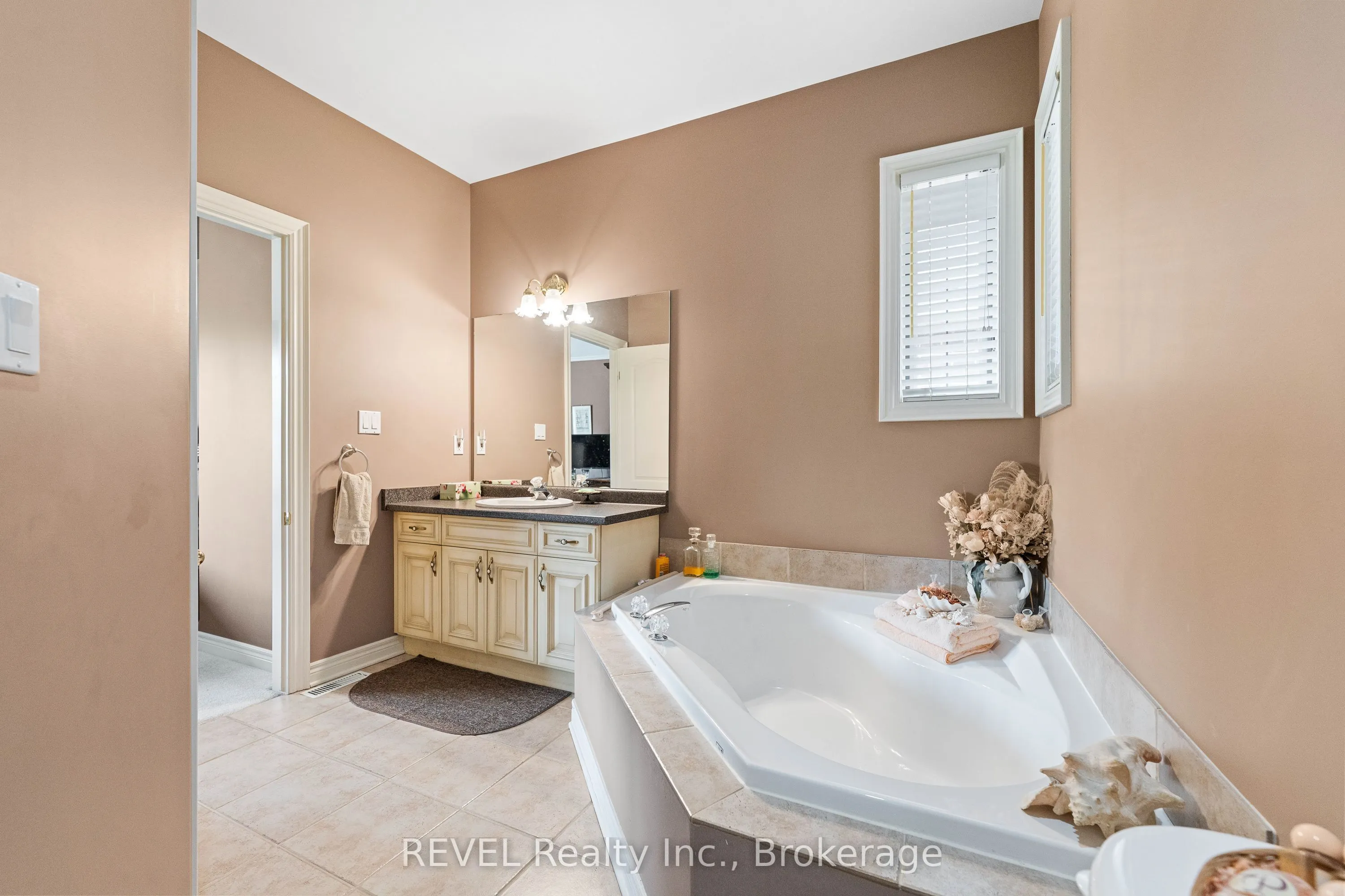 5 Beechwood Crescent