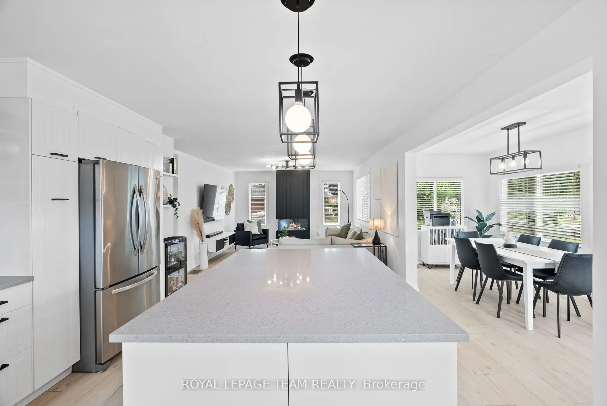 8108 Victoria Street