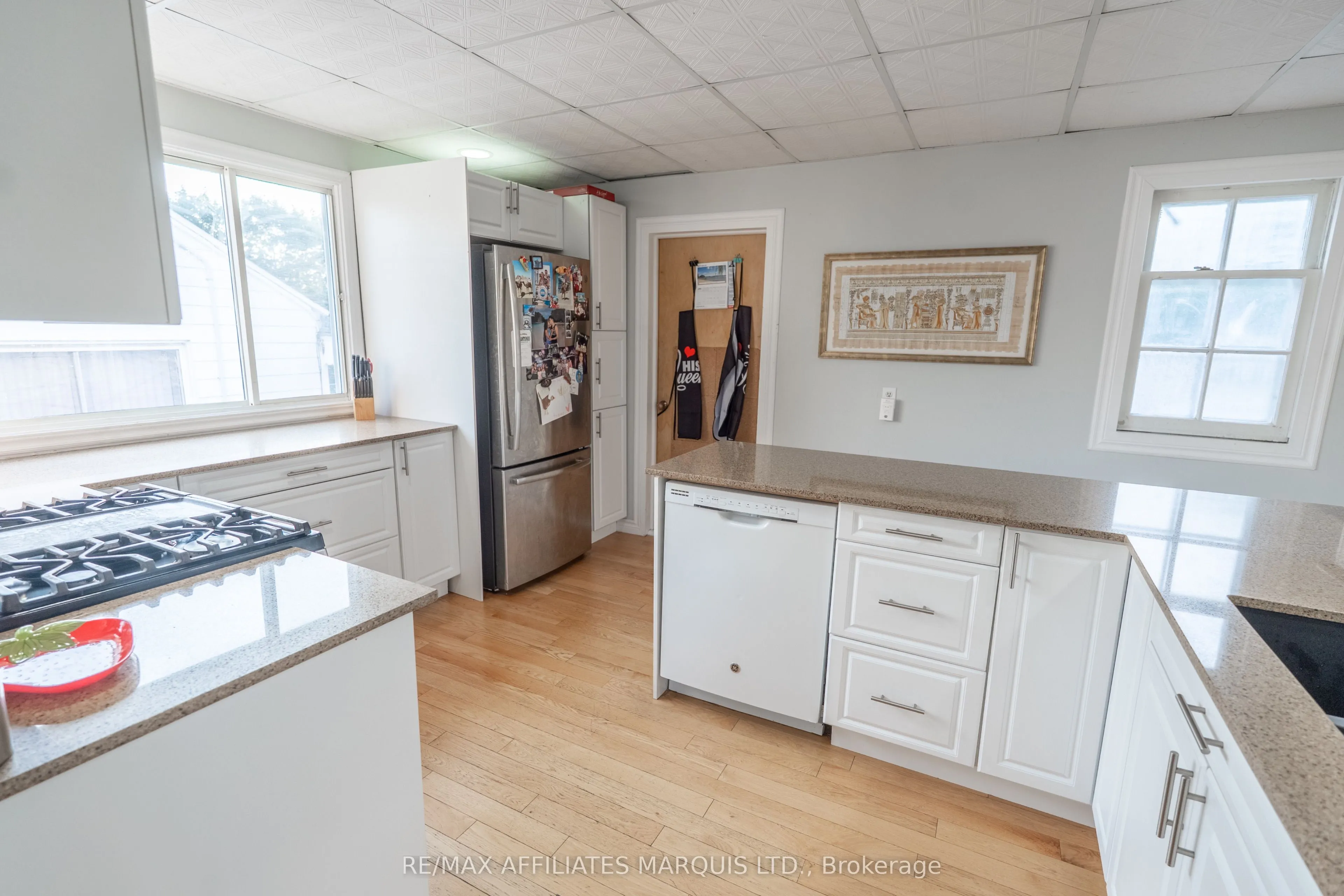 41 Twelfth Street E