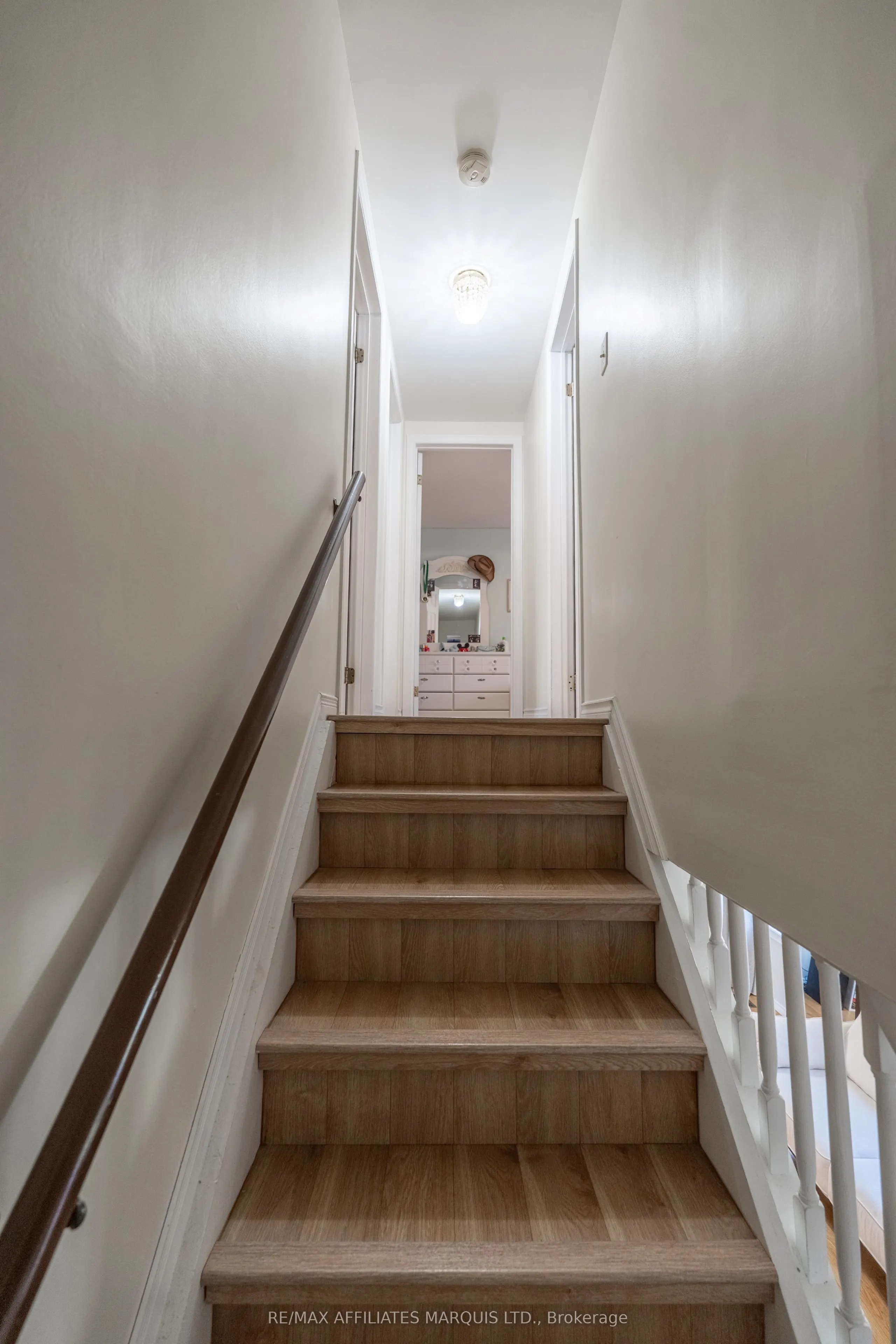 41 Twelfth Street E