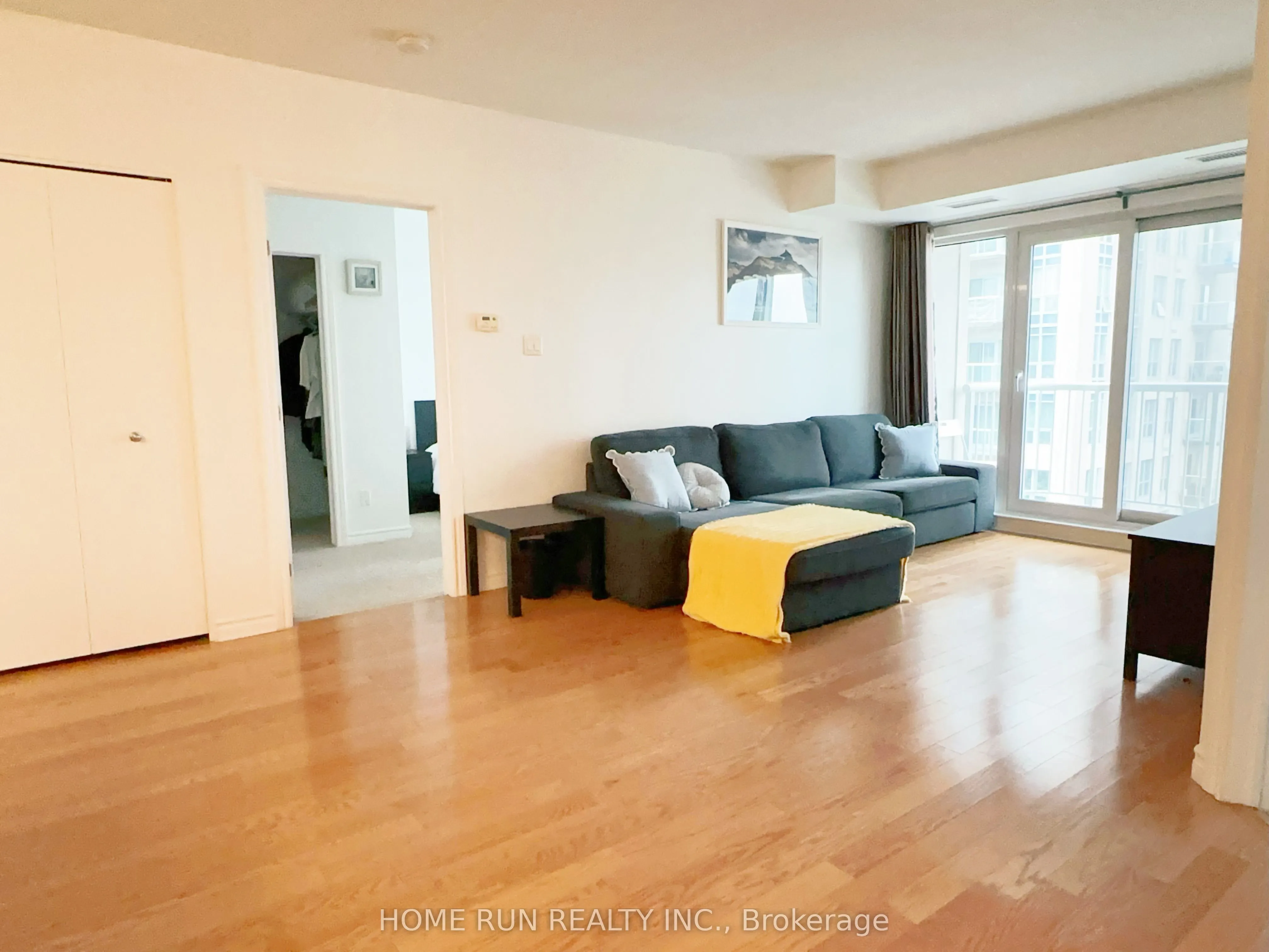 234 Rideau Street, #1506