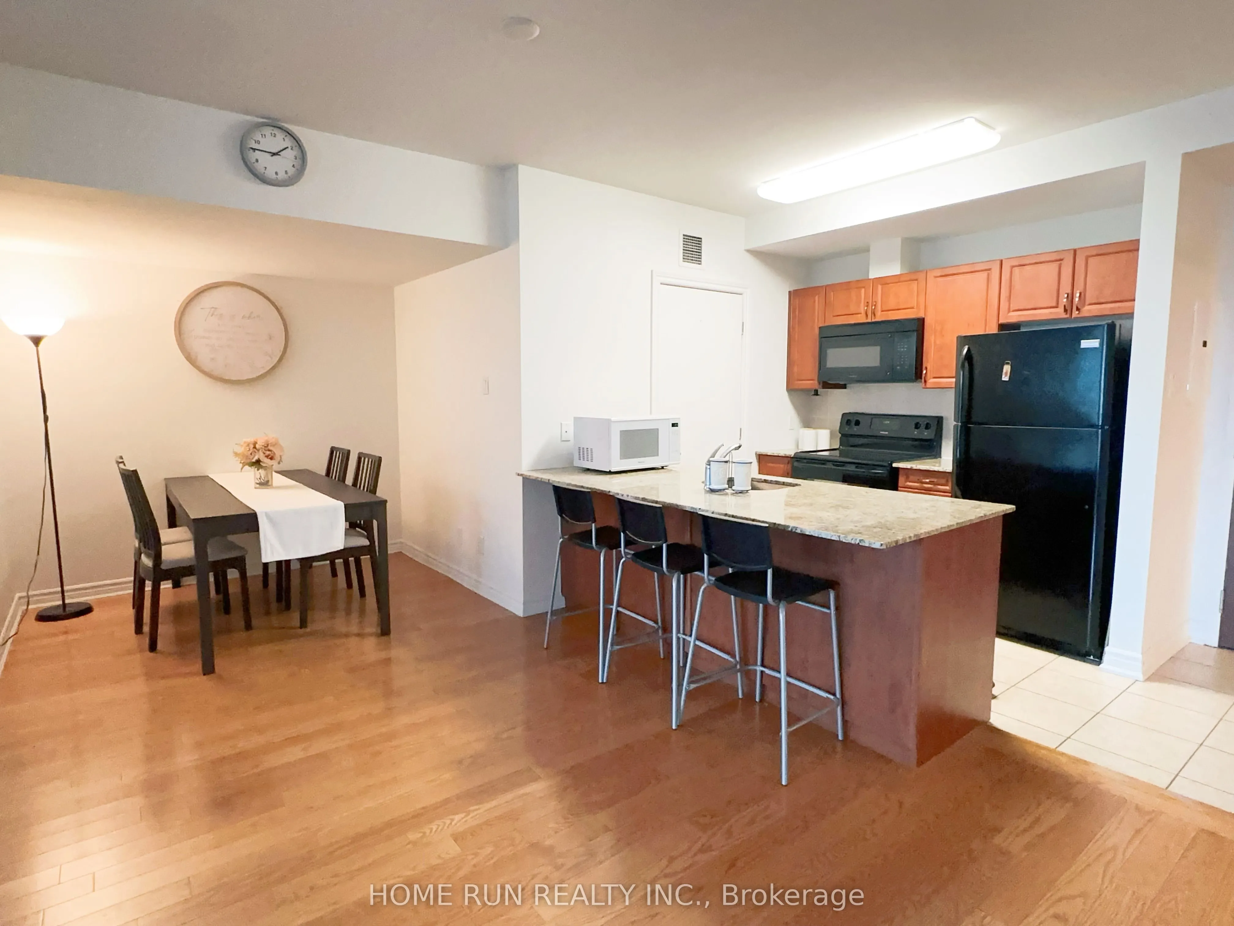 234 Rideau Street, #1506