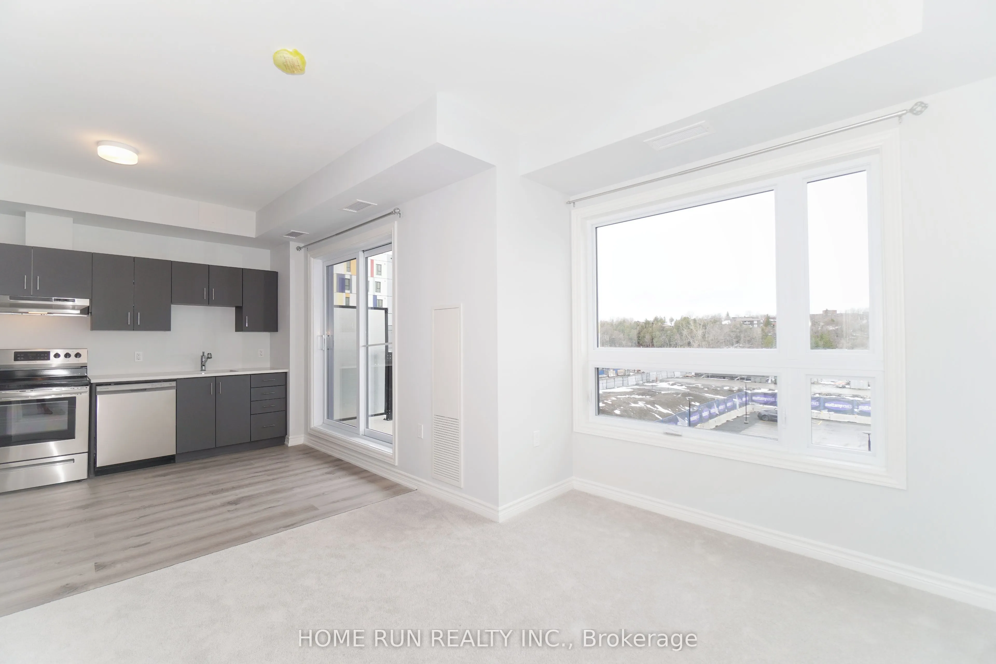 1350 HEMLOCK Road, #302