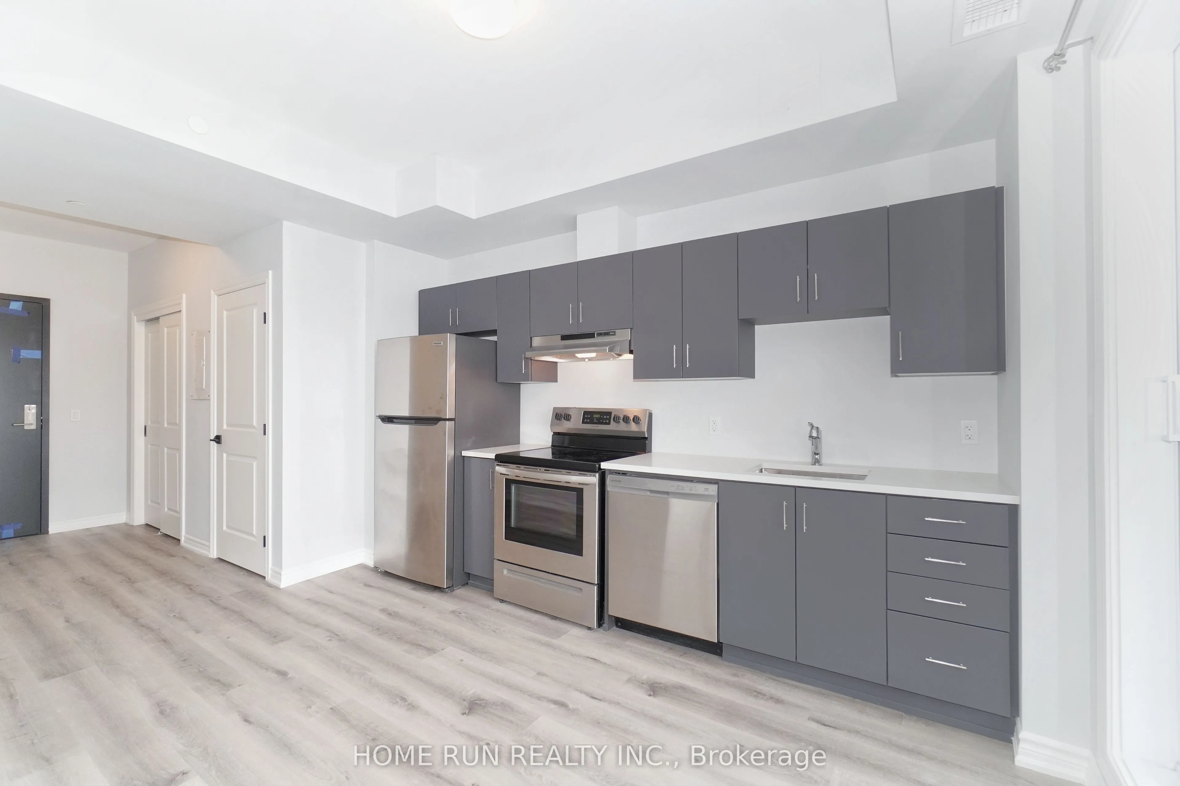 1350 HEMLOCK Road, #302
