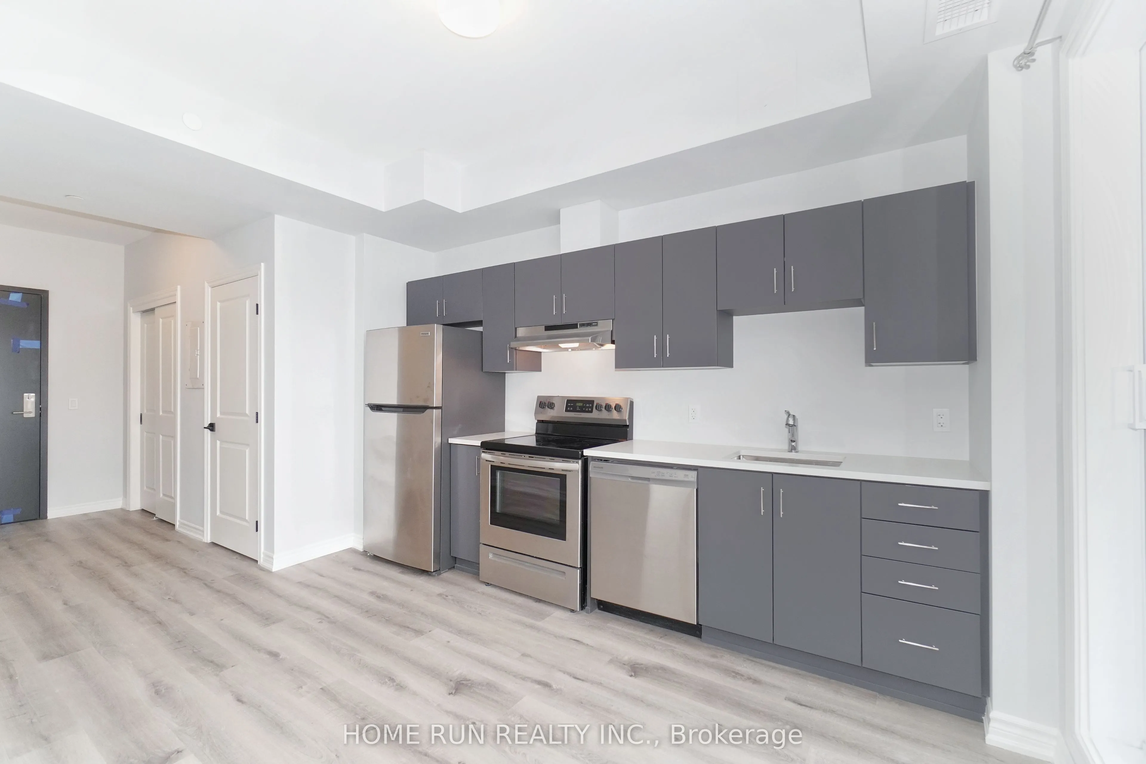 1350 HEMLOCK Road, #302