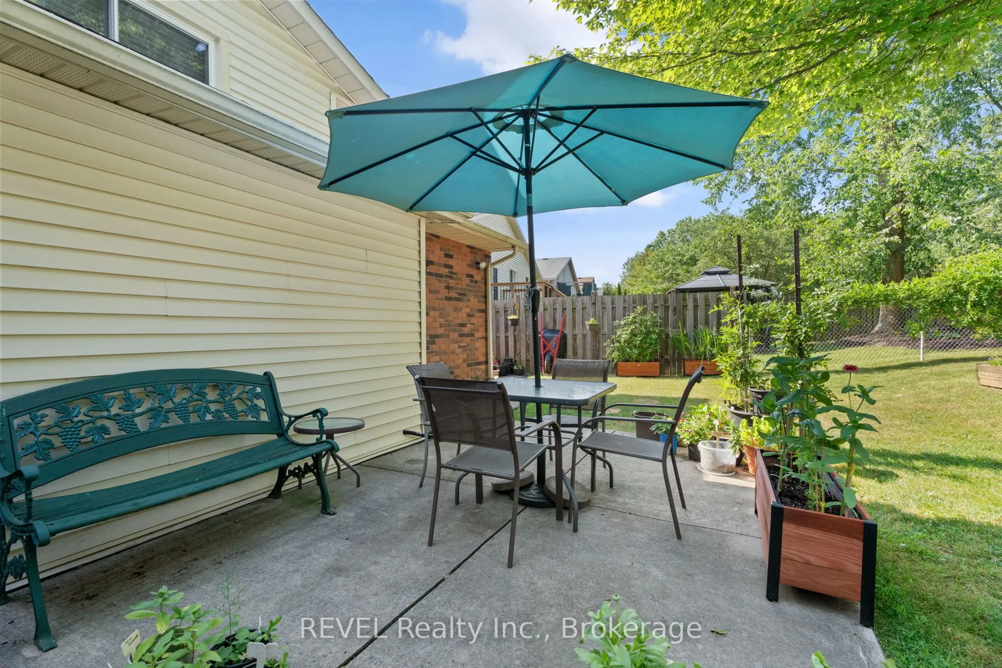 73 Chapel Hill Crescent