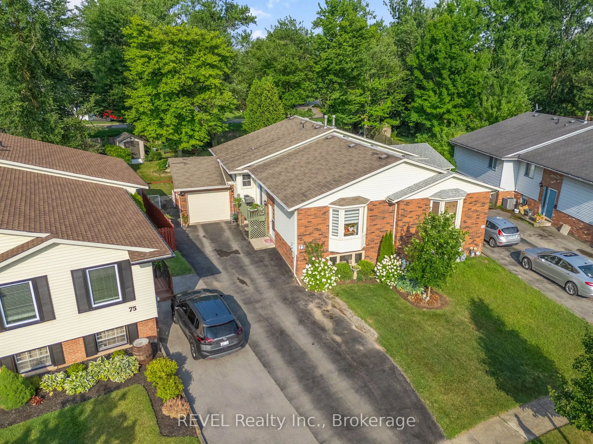 73 Chapel Hill Crescent