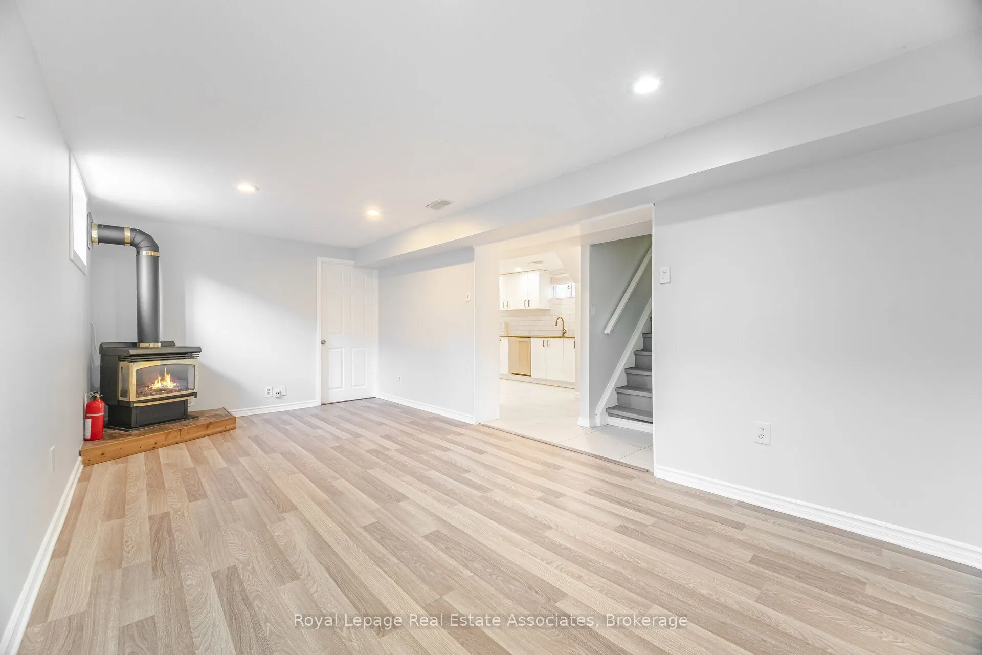 319 Grantham Avenue