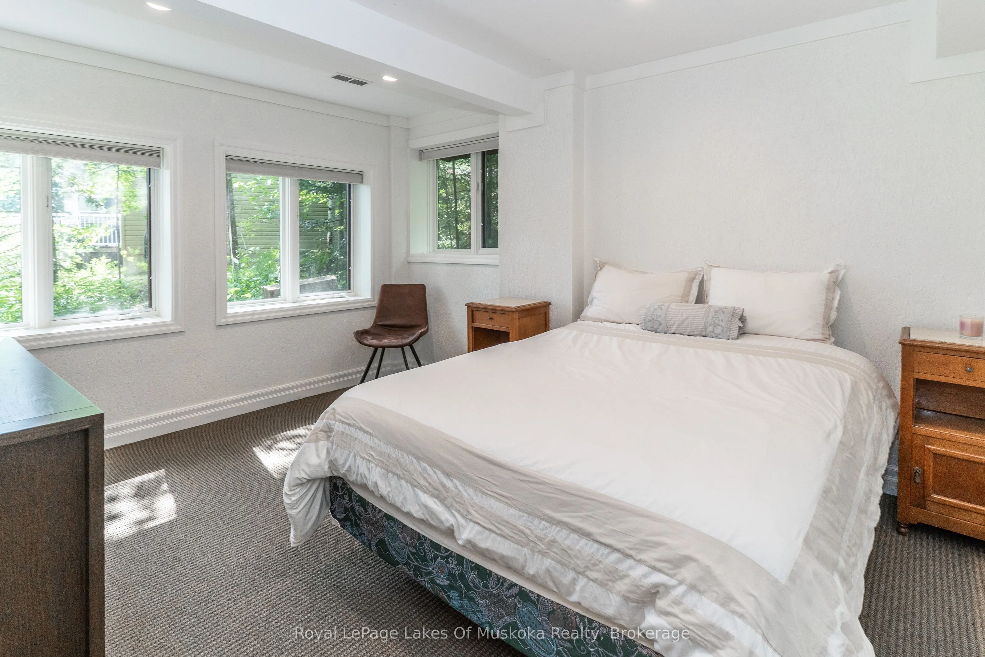 51 Pinetree Road