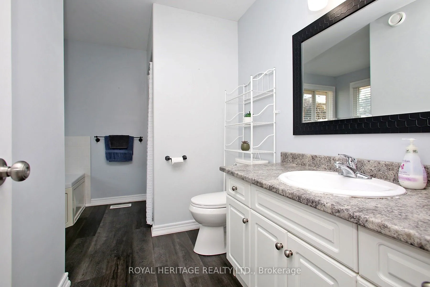 2557 DENURE Drive